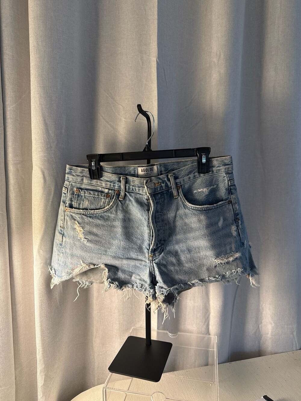 ICONIC AGOLDE Parker Vintage High Rise Cutoff Denim Shorts in Swapmeet Size 28